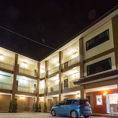 Benya Hotel Nan Exterior photo