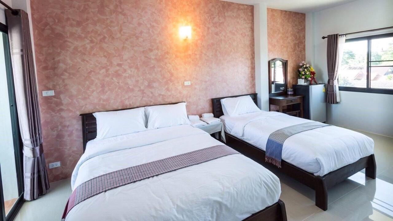 Benya Hotel Nan Exterior photo