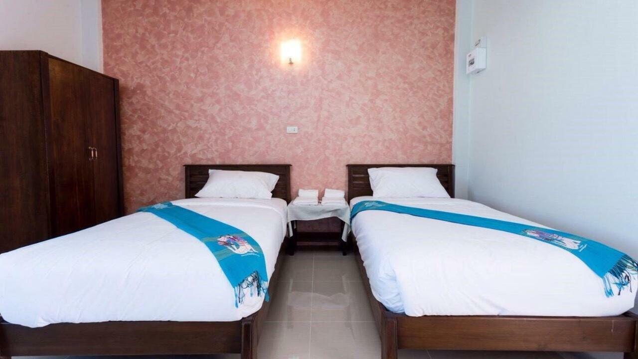 Benya Hotel Nan Exterior photo
